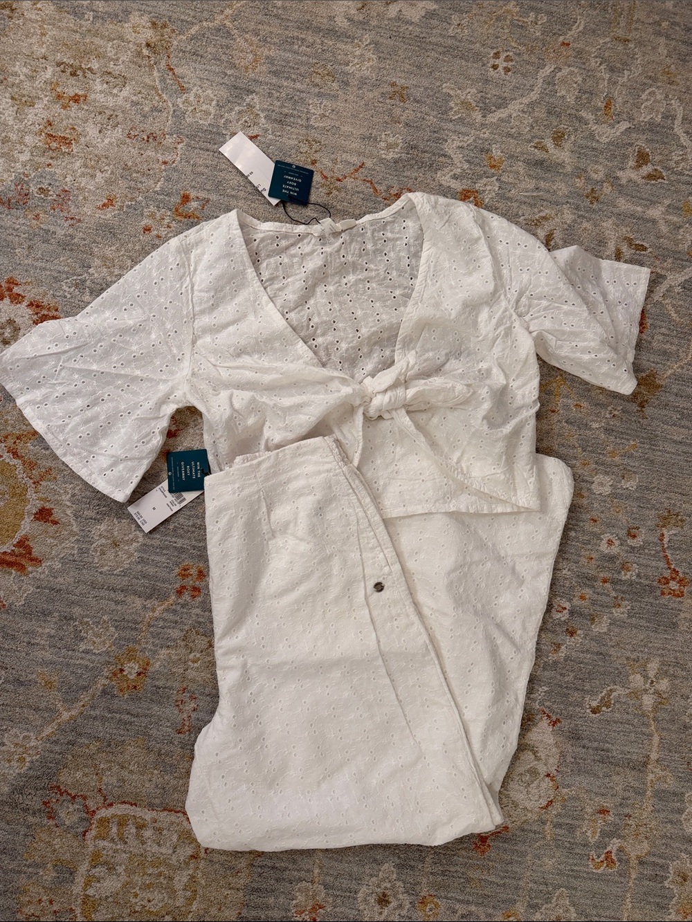ROXY NWT Eyelet Tie-Front Set - White